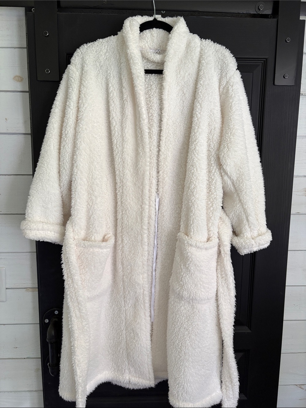 Pottery Barn Cream Teddy Sherpa Robe with Pockets